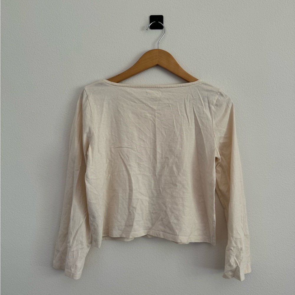 Madewell Graphic Queens Long Sleeve Tee in Cream - Picture 6 of 6